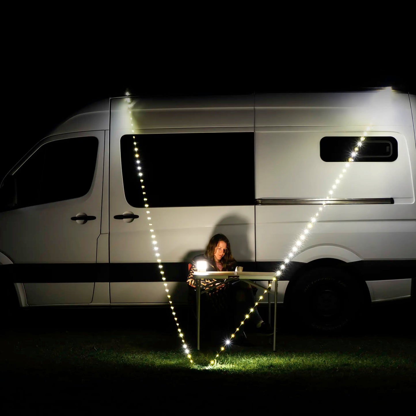 Canis Retractable 10m String Light