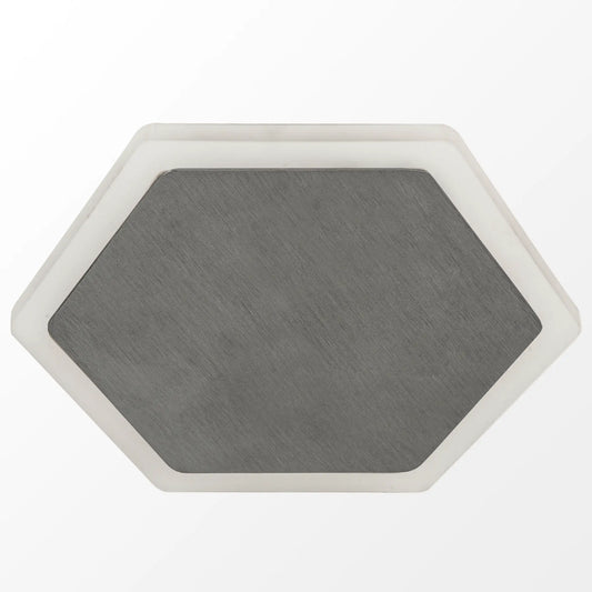Nevis Flush Light Medium